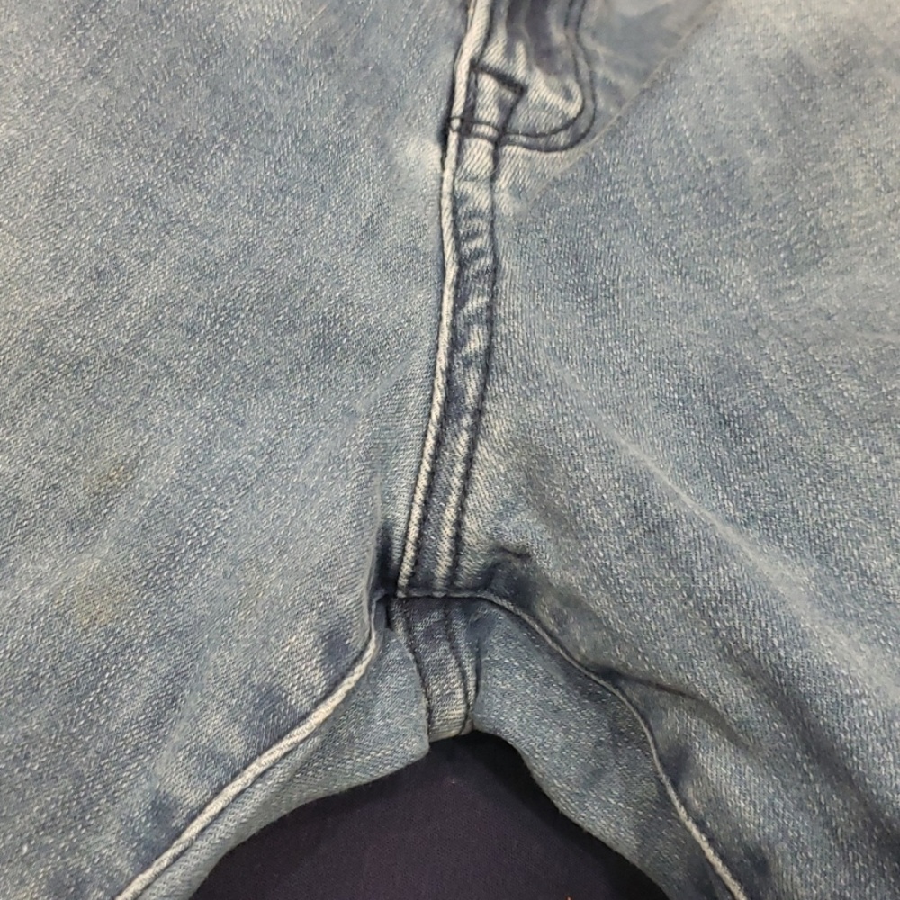 Tommy Hilfiger Greenwich Skinny Faded Mom Jeans - Picture 5 of 5